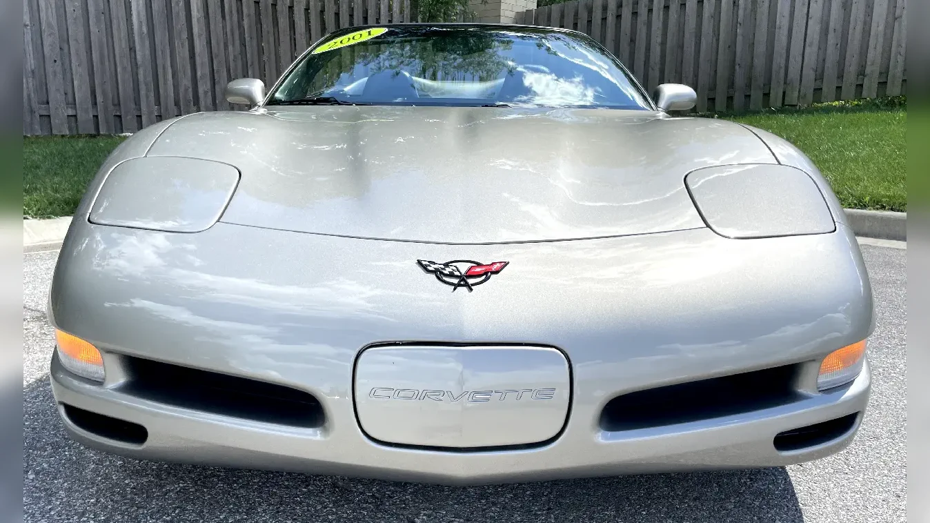 Click to Enlarge-Esc to Close Corvette Generations/C5/C5 2001 Silver front.webp